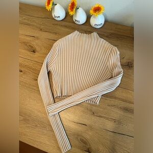 Ribbed crop sweater
